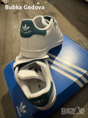 Детски маратонки Adidas, снимка 2 - Детски маратонки - 56566620