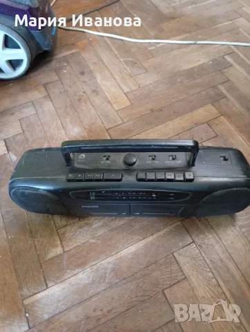 Радиокасетофон Philips, снимка 2 - Радиокасетофони, транзистори - 56564363