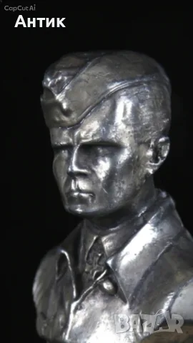 Бюст. Статуетка. Фигурка. Пилот на Луфтвафе., снимка 3 - Колекции - 56677509