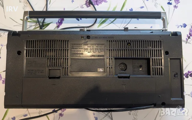 Касетофон Hitachi TRK-6801E, снимка 3 - Радиокасетофони, транзистори - 56746996