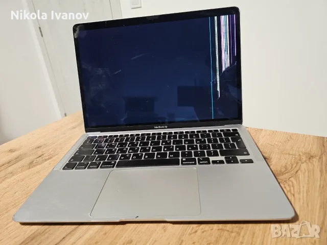 Apple MacBook Air 13" A2179 EMC 3302 (2020) | Счупен екран |работеща клавиатура, тъчпад, говорители