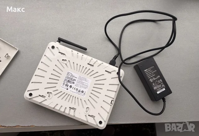Оптичен рутер (ONT) Alcatel-LucentI-240W-S (GPON), снимка 2 - Рутери - 56553446