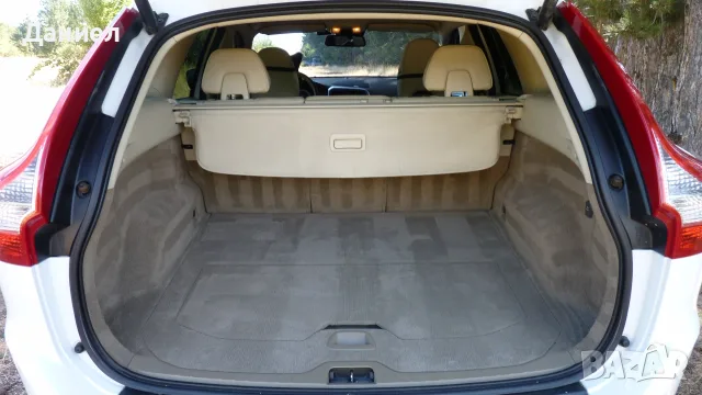 2013 Volvo XC60 T6 AWD, снимка 8 - Автомобили и джипове - 56700635
