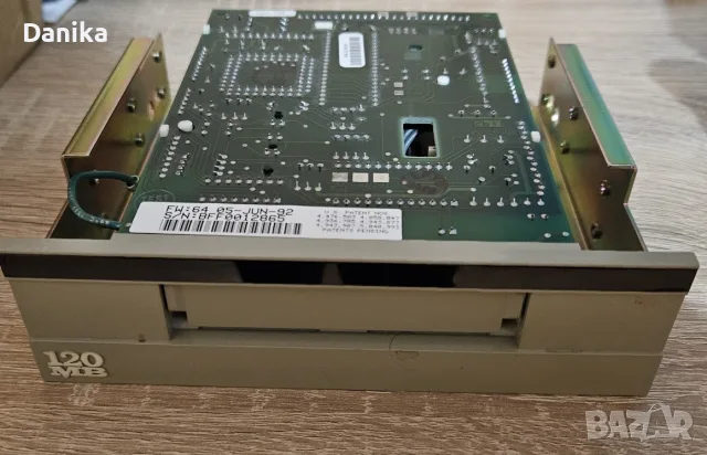 Colorado Jumbo 120 MB ретро вътрешно лентово устройство tape drive компютри 286 386 486