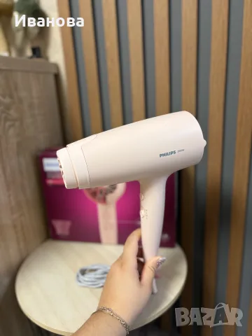 Сешоар Philips 3000 розов