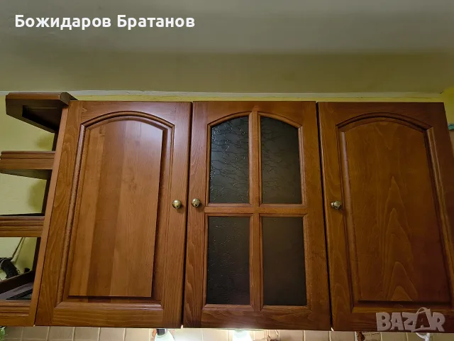 кухненски шкаф с масив