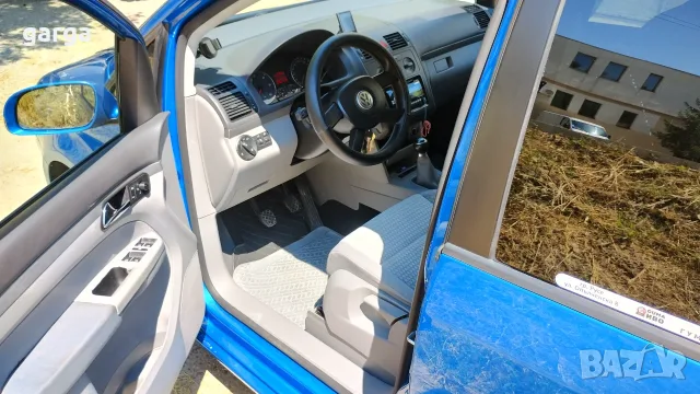 VW Touran 1.9 105 7места, снимка 8 - Автомобили и джипове - 56651959