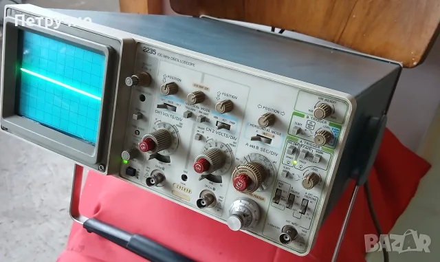 Осцилоскоп Tektronix 2235-работещ