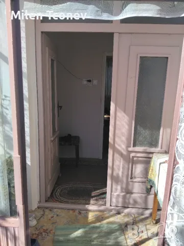 Продавам Просторна къща, снимка 11 - Къщи - 56740961