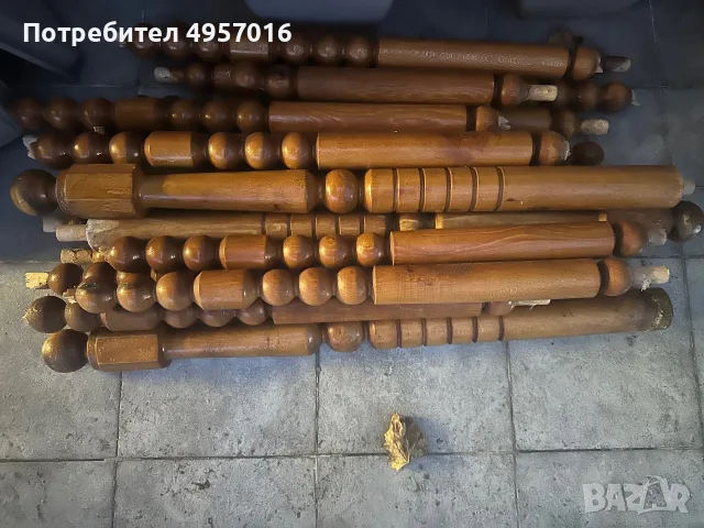 Продавам 23 бр.дървени орнаменти за парапет 85 см. И 95 см.