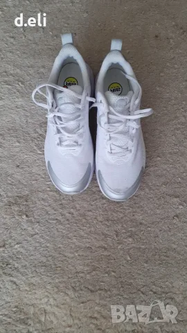 NIKE Original  Size 41 Нови маратонки, снимка 4 - Маратонки - 56677260