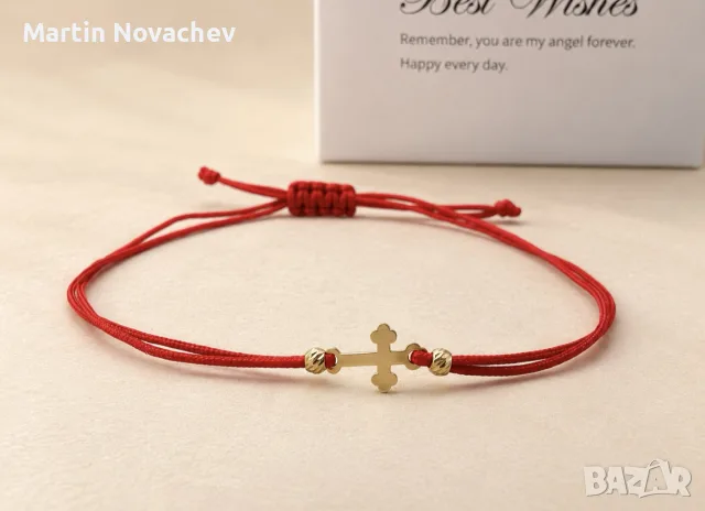 Златна гривна с червен конец и кръстче , снимка 4 - Гривни - 56614911