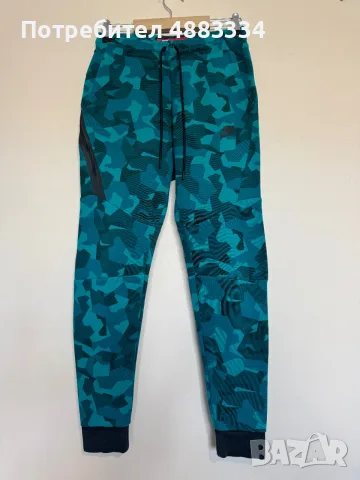 NIKE SPORTSWEAR TECH FLEECE JOGGERS.