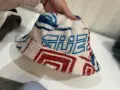 Мека шапка Guess, снимка 1