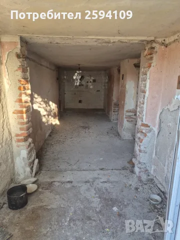 Къща с два гаража и двор, снимка 6 - Къщи - 56705423