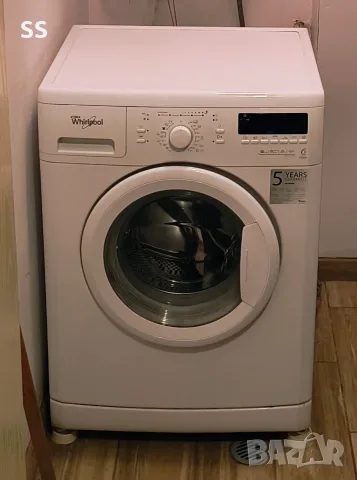 Продавам пералня WHIRLPOOL
