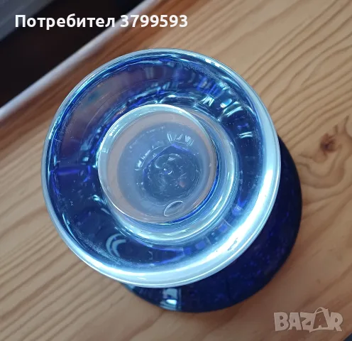 Масивна стъклена синя ваза , снимка 4 - Антикварни и старинни предмети - 56640918