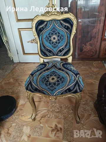 Продавам 2 броя красиви, запазени стола. Цена за бр. 40 евро