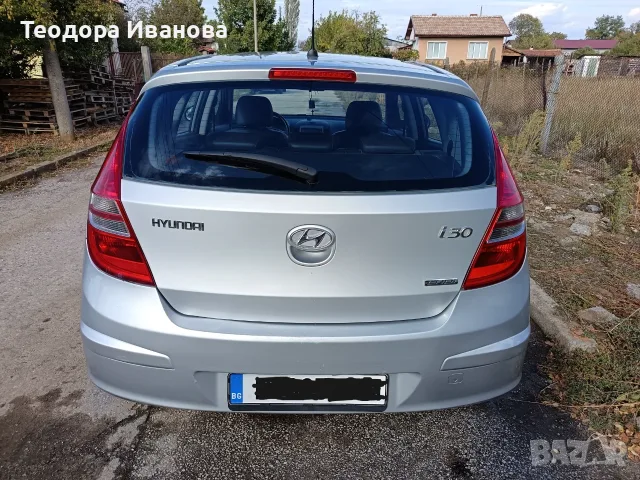 Hyundai i 30 1.6 CRDI, снимка 3 - Автомобили и джипове - 56592728