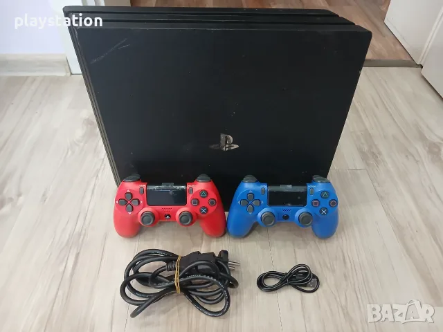 PlayStation 4 Pro 1TB с два контролера (DualShock 4) и инсталирани игри