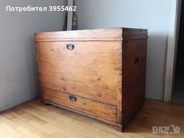 Дървен скрин тип ракла 