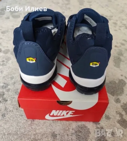 Nike vapourmax plus , снимка 2 - Маратонки - 56715244