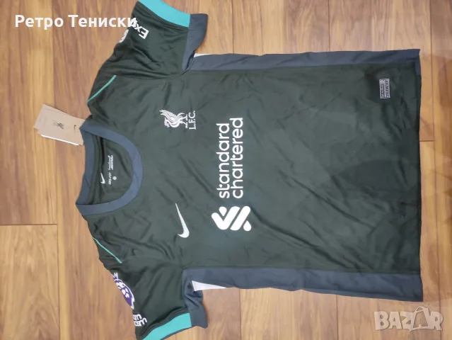 Черна тениска на Liverpool сезон 2024/25 без име и номер