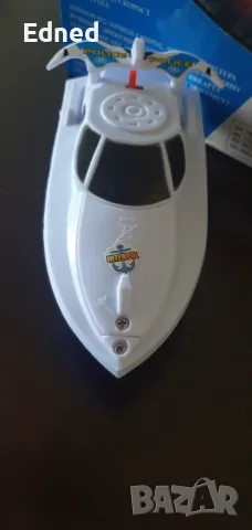 Радиоуправляема лодка – Speed Boat +, снимка 7 - Електрически играчки - 55732334