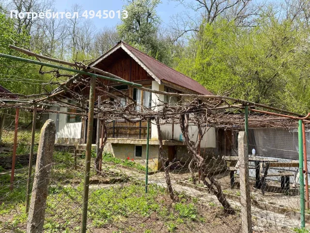 Продаваме масивна вила, снимка 2 - Вили - 56698219