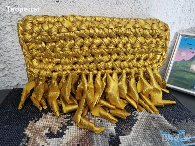Официални дамски чанти в злато и сребро с ресни