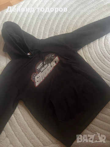Продавам худи trapstar размер S 100% пулярено!