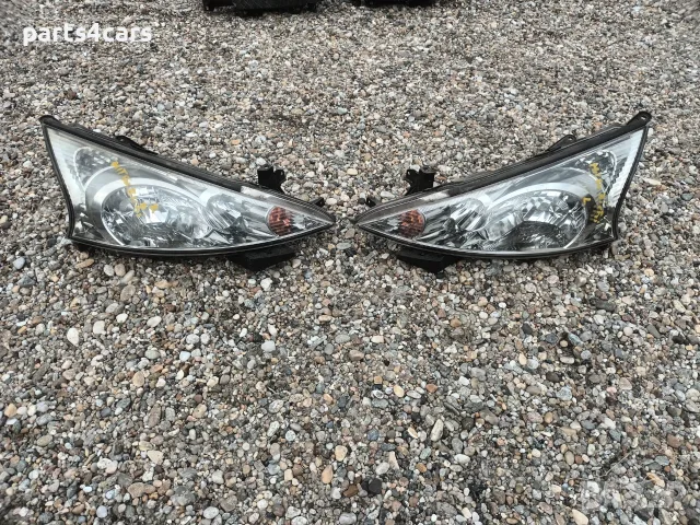 ляв или десен фар за мицубиши грандис MITSUBISHI GRANDIS