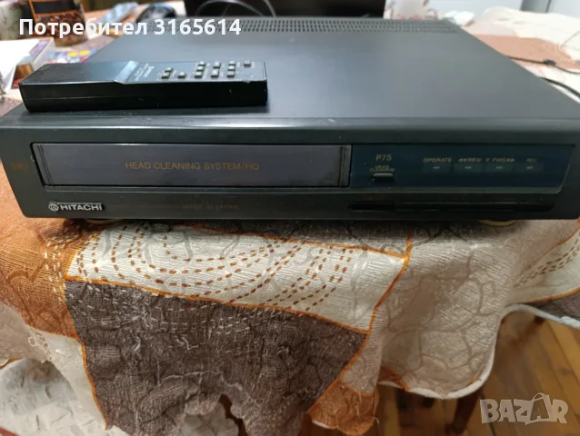 Продавам  видео уредба  Хитачи, произведена в Япония/работи/ и видео касети за нея.