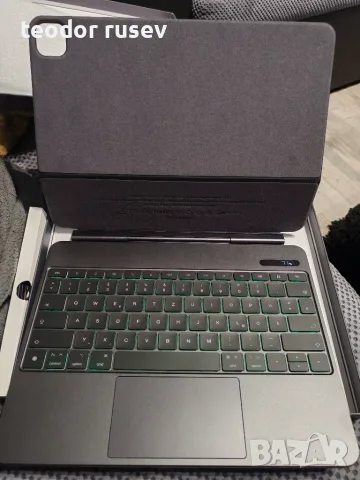 магнитна стойка с клавиатура за Ipad 12,9 Magnetic style keybord a1935