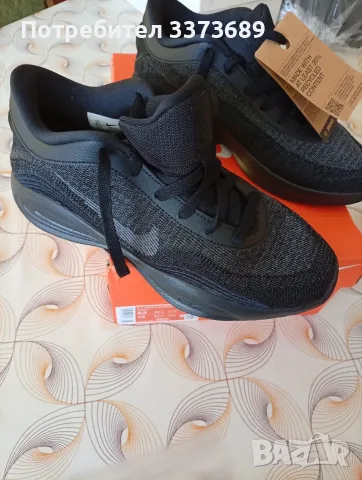маратонки Nike оригинални