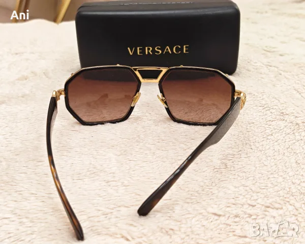 Слънчеви очила на марката Versace, снимка 3 - Слънчеви и диоптрични очила - 56557578
