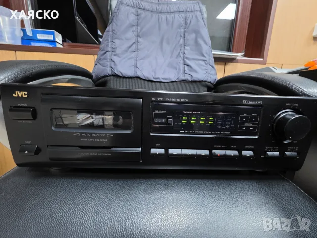 JVC TD-272BK....