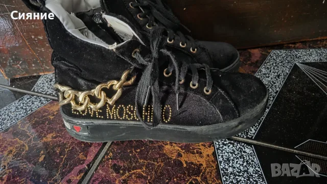 Оригинални маратонки ,сникърси Moschino