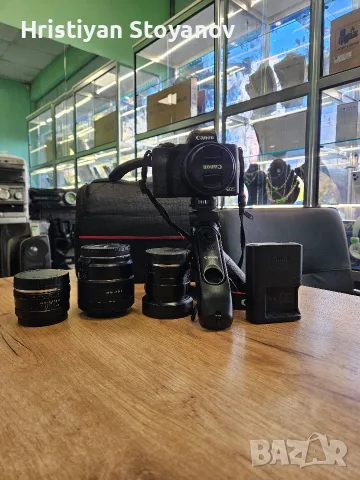 ПРОДАВА СЕ Canon EOS M50 