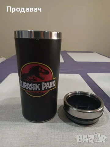 Чисто нова! Маркова метална термочаша Paladone Jurassic Park (450 мл)