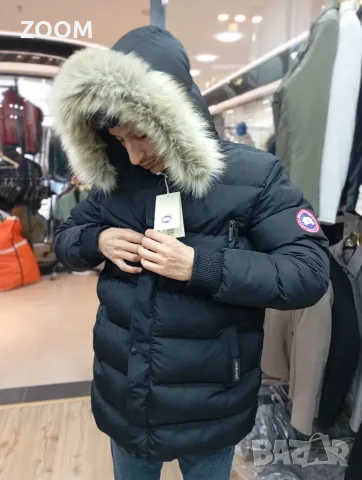 Зимно яке с качулка Canada Goose Outdoor,