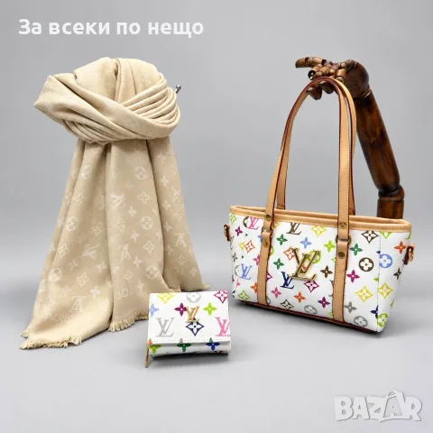 Louis Vuitton Компактна Дамска Чанта За Рамо С Монограм И Златно Лого Код SK2598