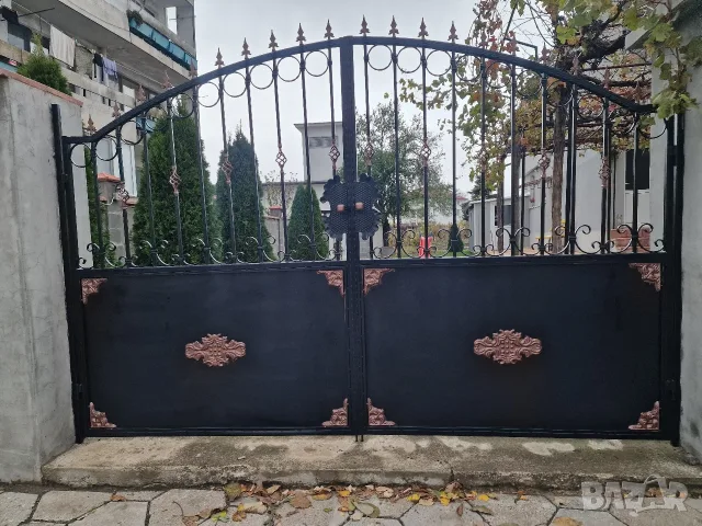 Метална порта със нова боя Метална врата 
