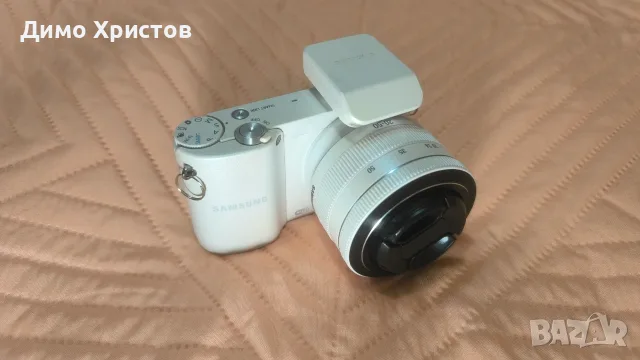 Продавам фотоапарат Samsung NX1100 + 20-50 mm II iFN + светкавица