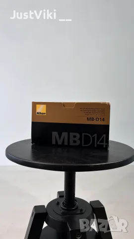MB-D14 Грип Nikon, снимка 3 - Чанти, стативи, аксесоари - 56593164