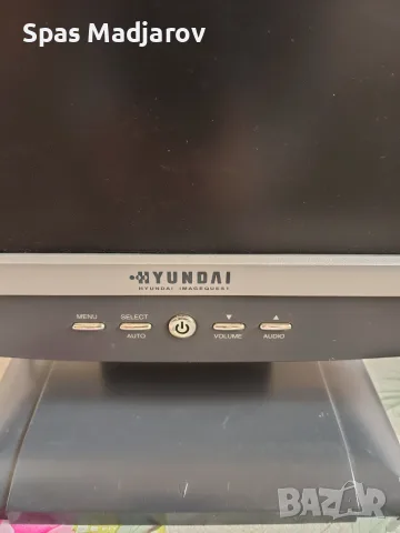 Монитор Hyundai с кабел HDMI към VGA, снимка 2 - Монитори - 56641779