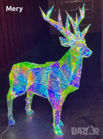3D холографски LED елен с многоцветно сияние – ефектна коледна декорация