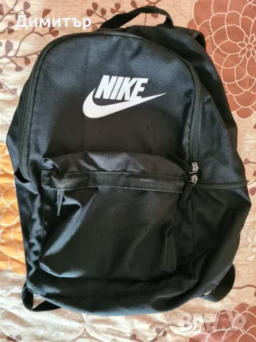 Спортна раница Nike в черно