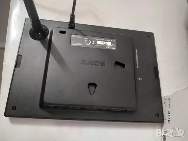 Цифрова фоторамка SONY DPF-E710, снимка 13 - Друга електроника - 56646837