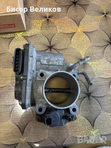 Honda 8 - 1.8 - Дросел клапа, снимка 3 - Части - 56605268